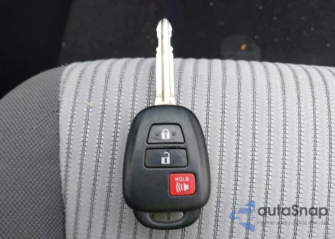 2013 Toyota Rav4 Le z USA, uszkodzony, nr VIN JTMBFREV4D5026755